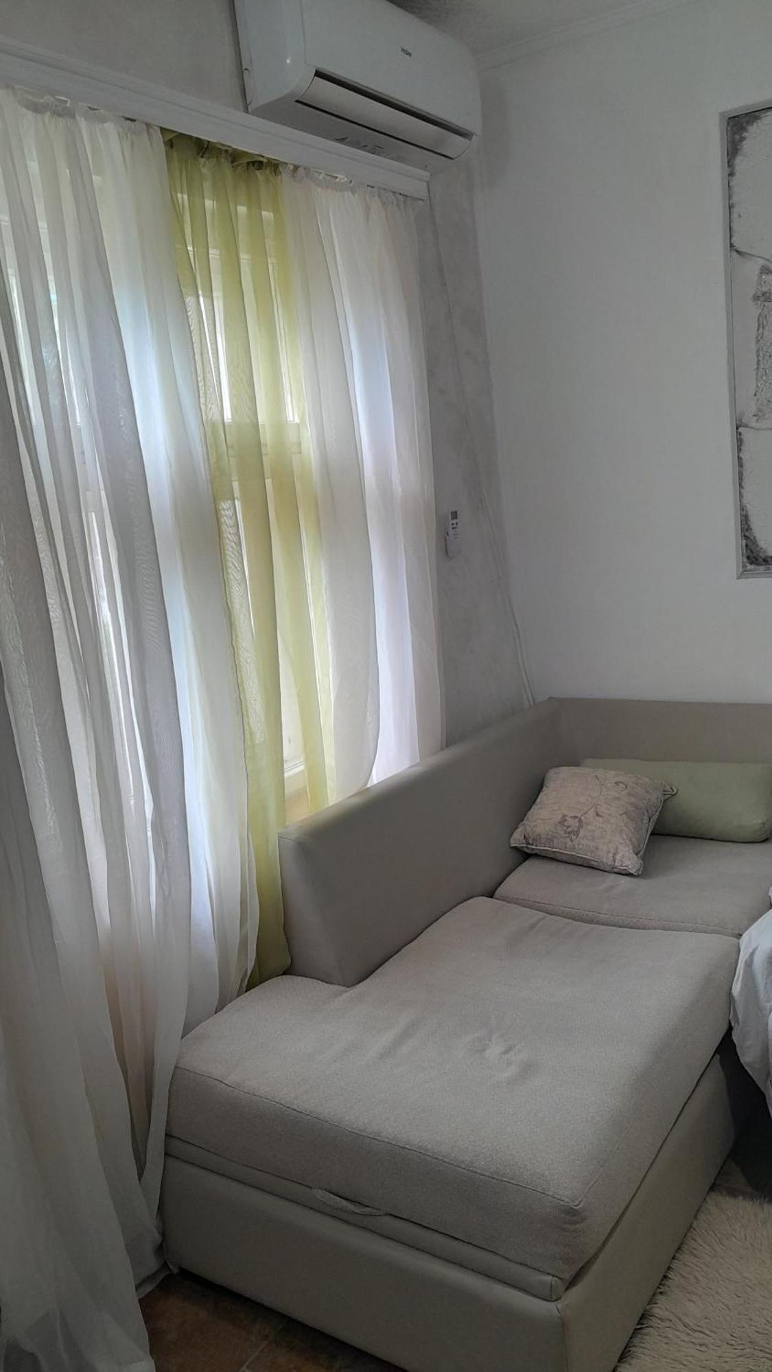 Kosta Apartments Subotica Oda fotoğraf
